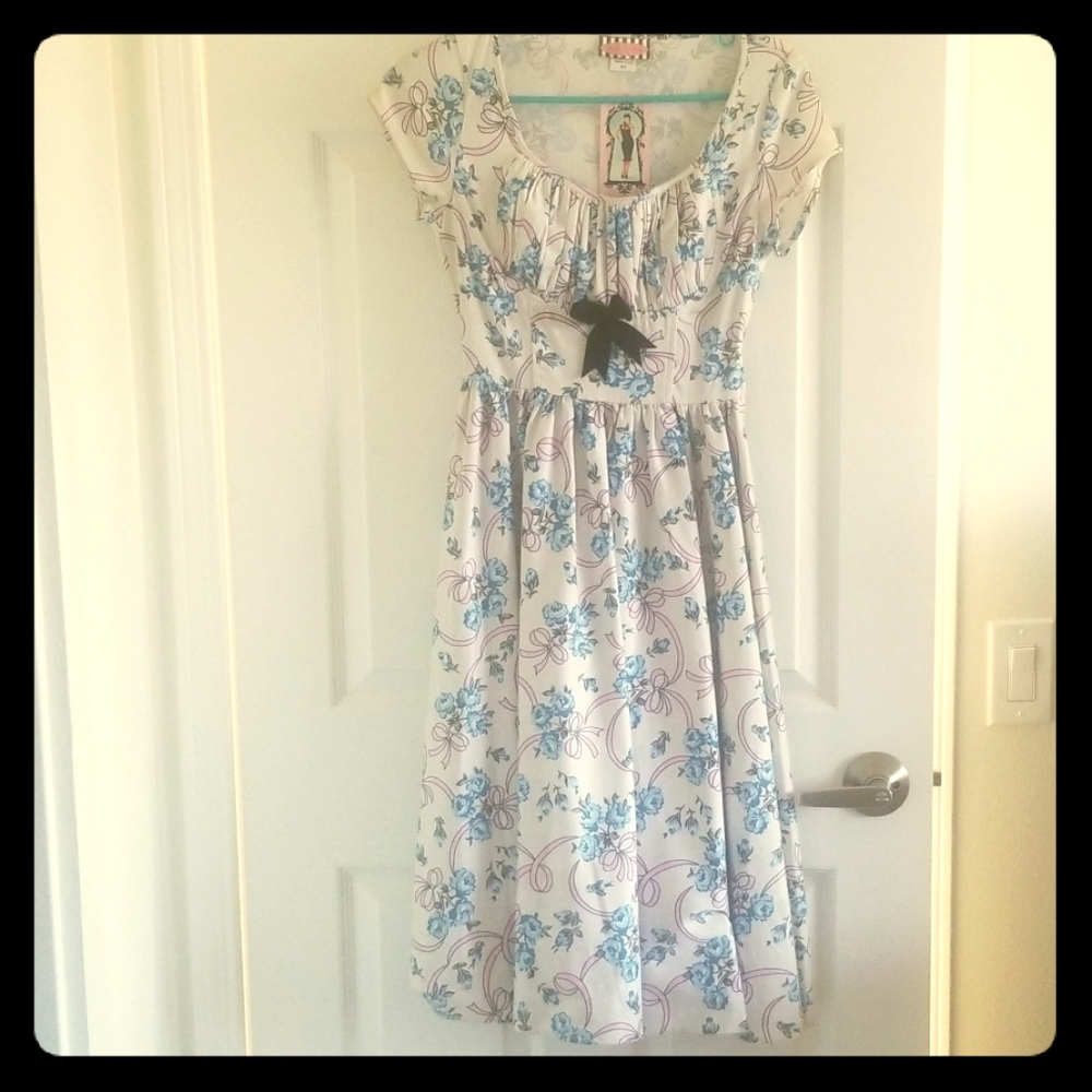 Pinup Couture Evelyn dress